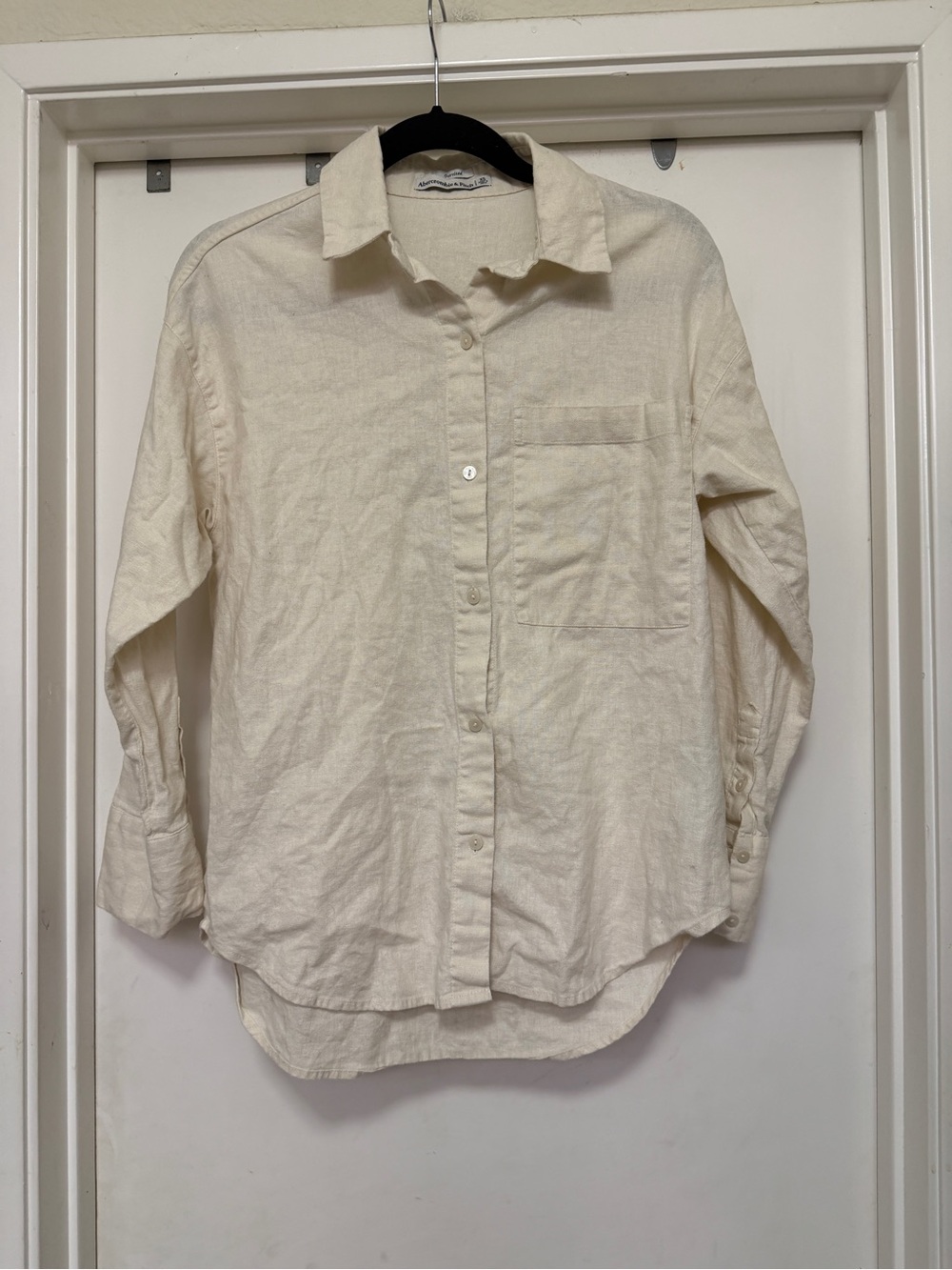 Abercrombie & Fitch cream linen blend long sleeve button up - oversized - XS